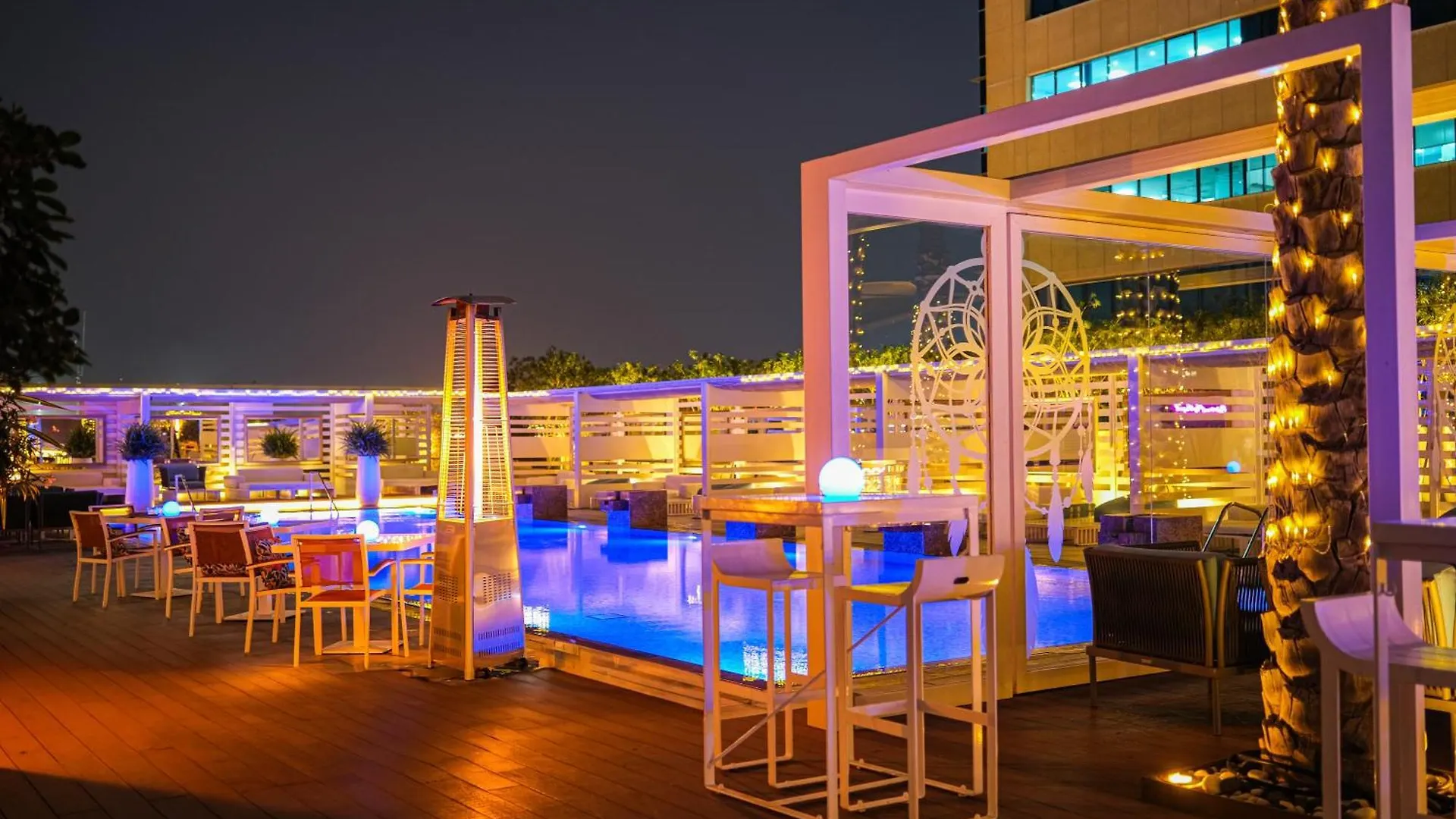 דובאי Media One Hotel