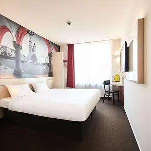 navštívit hotel