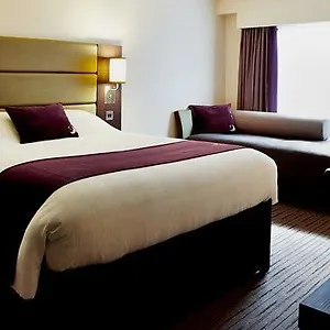 https://hilton-heathrow-terminal-4.brighton-hotels-england.com
