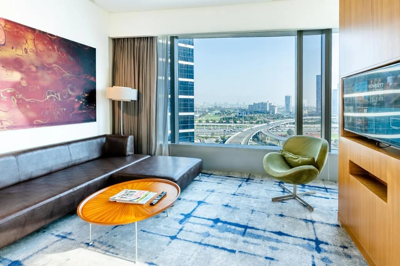 Media One Hotel Dubai 4*,