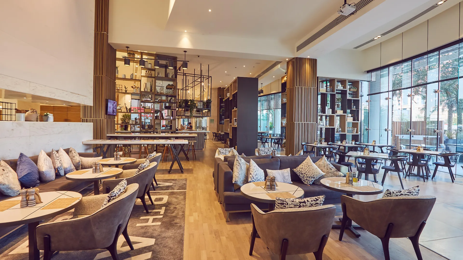 Media One Hotel Dubaj