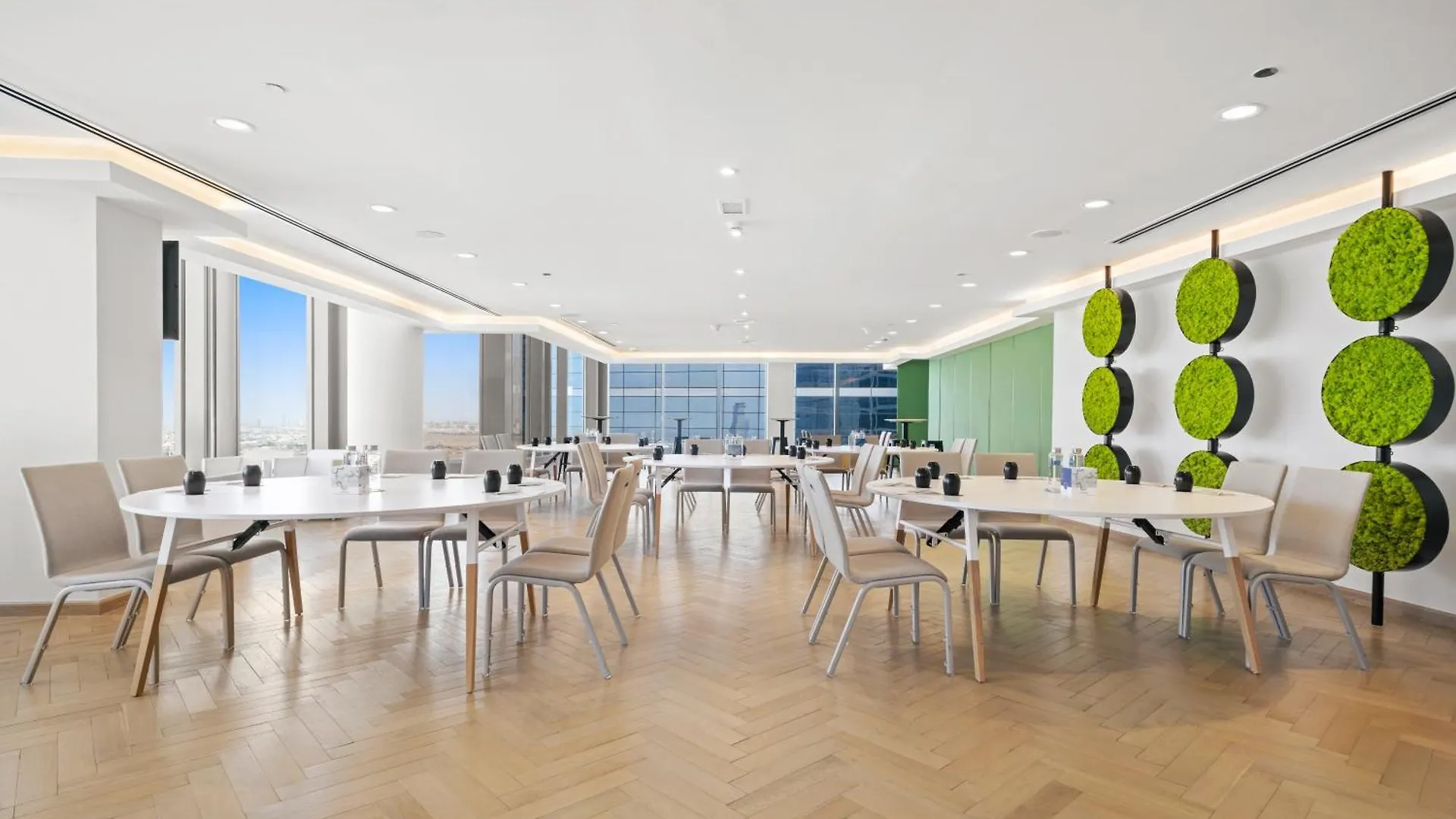 Media One Hotel Dubai