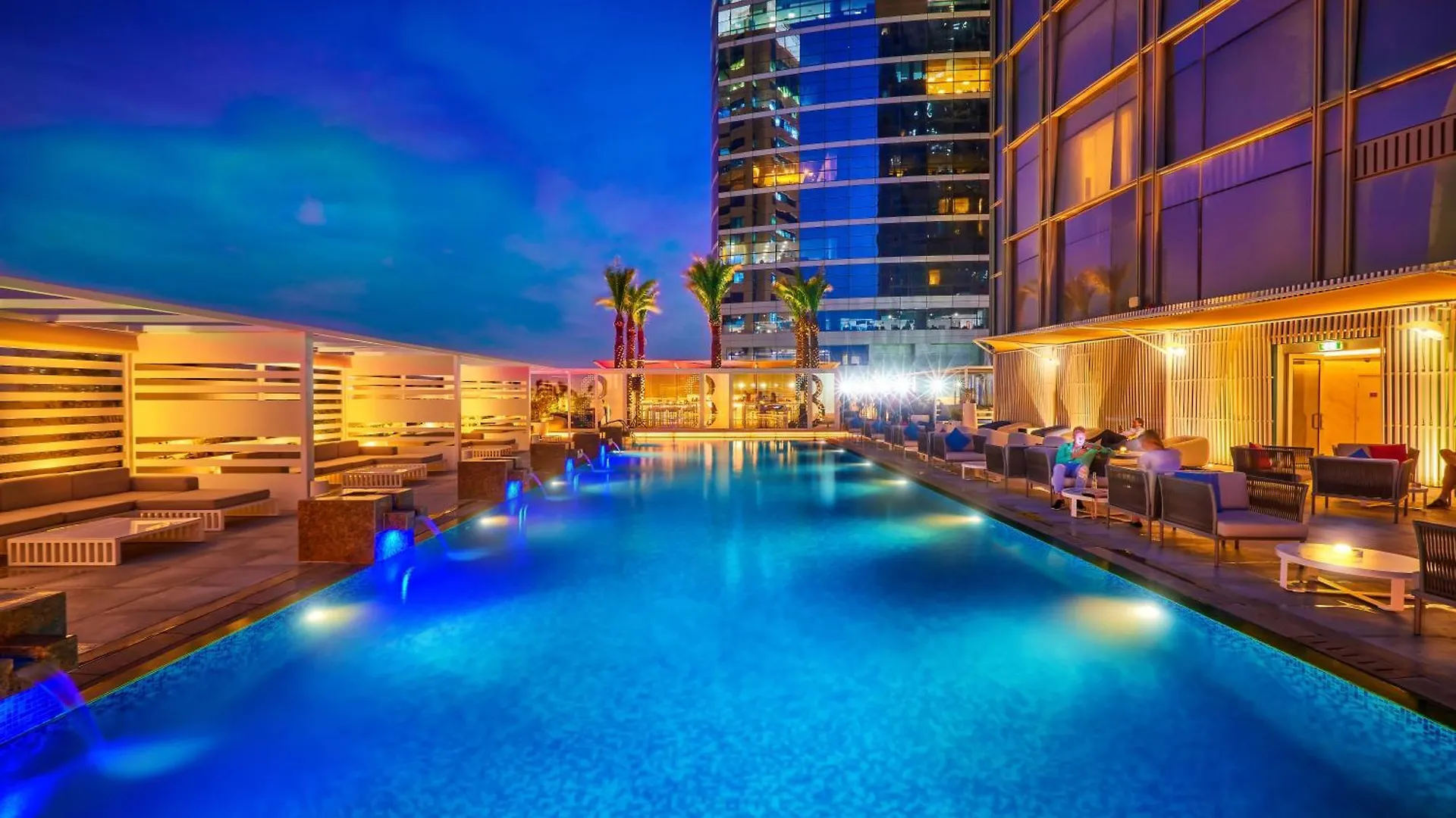 Media One Hotel Dubaj