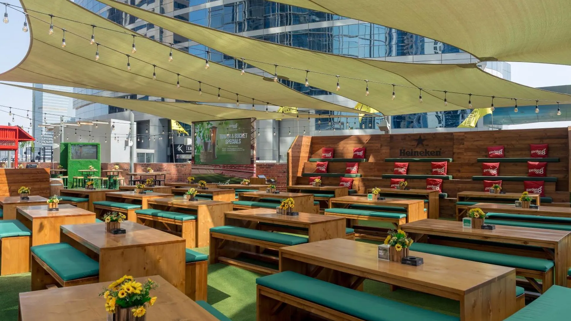 Media One Hotel Dubaj