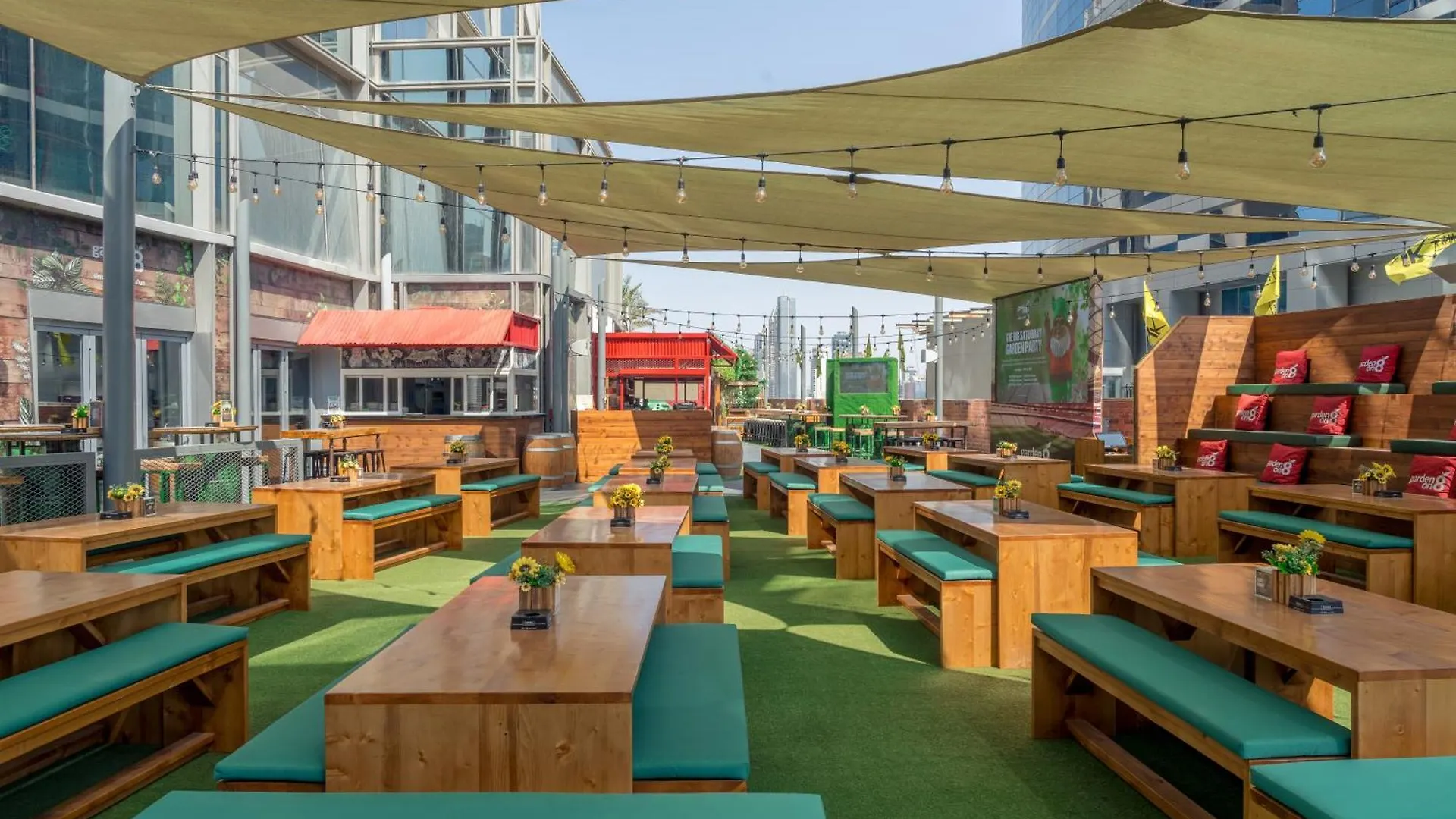 Media One Hotel Dubaj